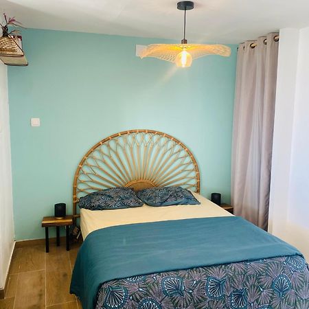 Ferienwohnung Ti Kaz Azura Saint-Denis Exterior foto
